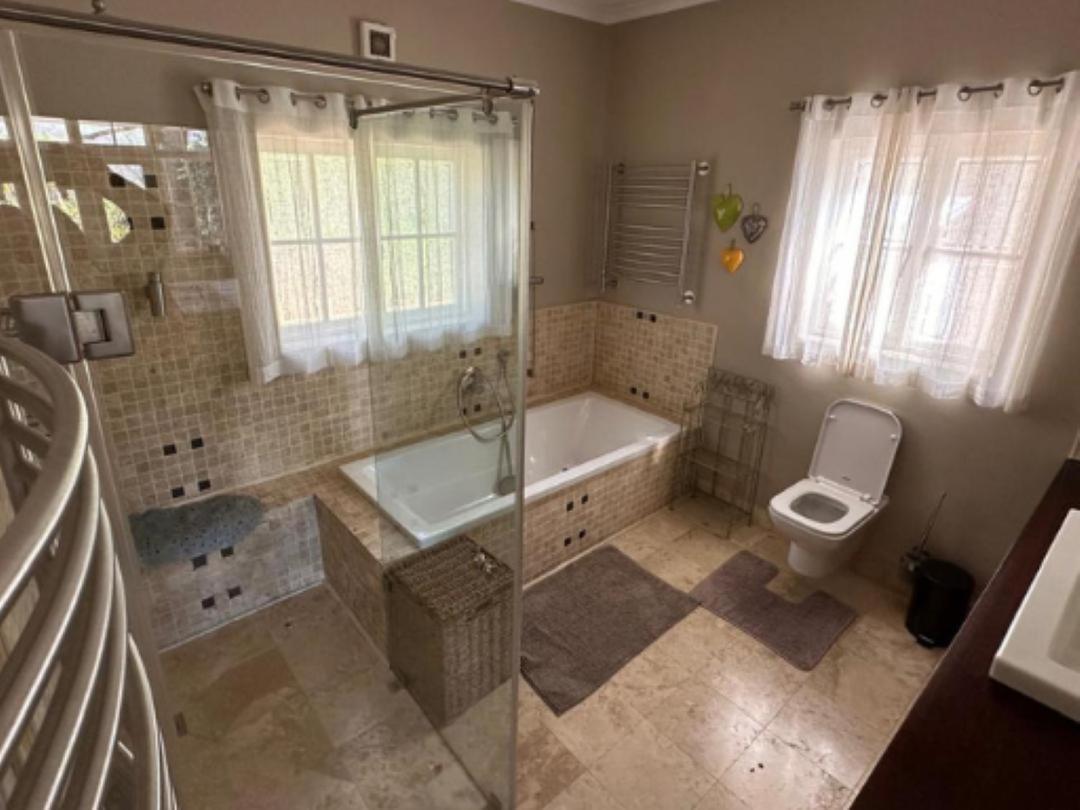 Madajo Villa Stellenbosch Rom bilde