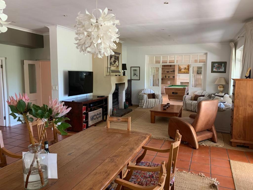 Madajo Villa Stellenbosch Eksteriør bilde